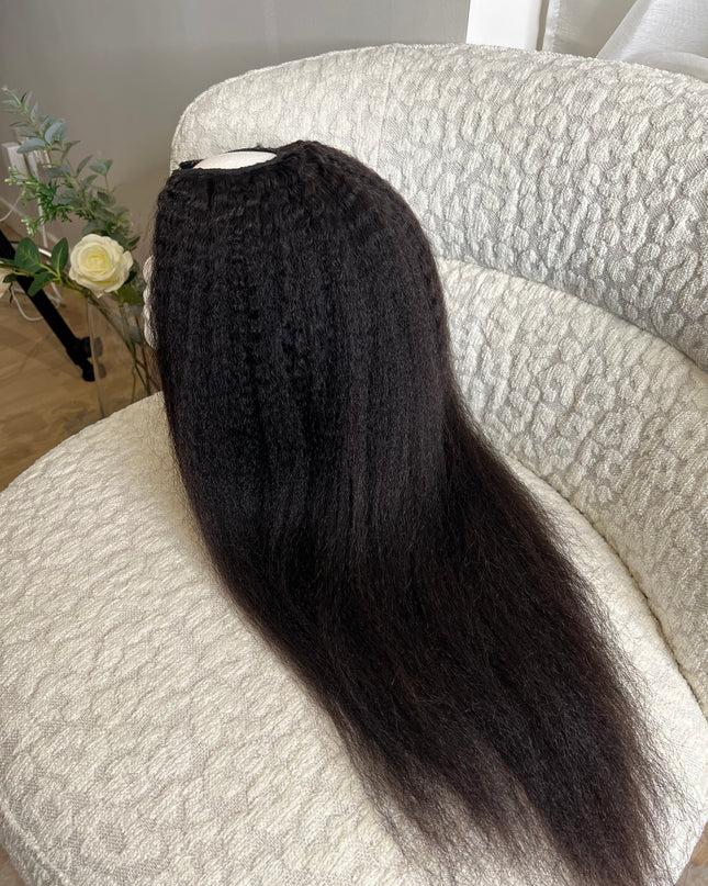Kinky  Latifa U-Part Wig straight/ 289€: code :INGRID
