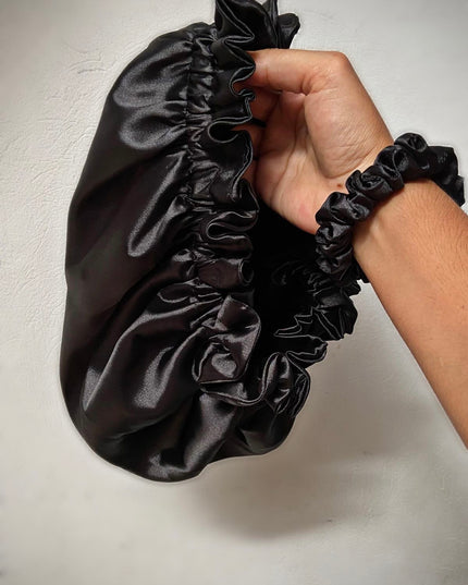 Capuche de nuit en satin réversible à double couche