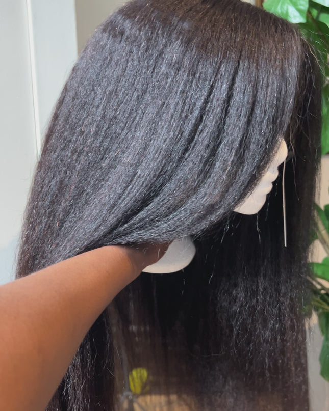 Perruque Clover Kinky Straight – 100 % Cheveux Naturels – 20 Pouces – Qualité Premium 9A (Closure 18 Pouces)